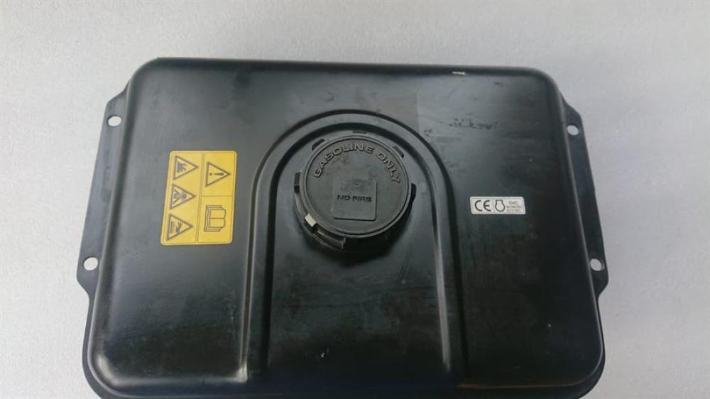 Gutbrod 650 / 550 Tank kpl. mit Benzinhahn                