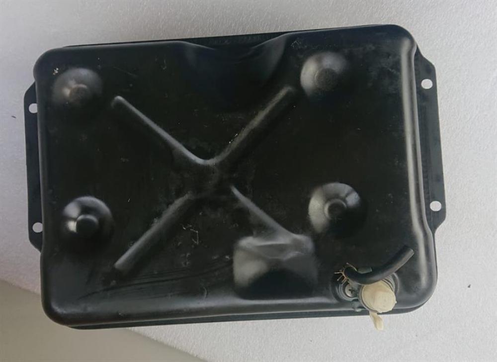 Gutbrod 650 / 550 Tank kpl. mit Benzinhahn                